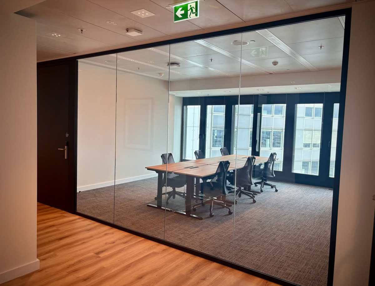 Glasbüro Industrious Office